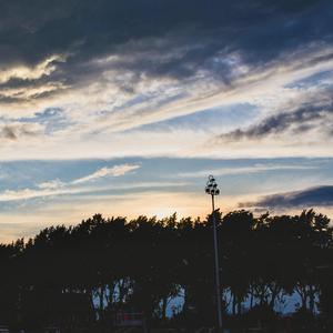 打扑克爽❌又黄❌视频蓝苺
